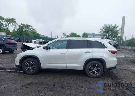 2016 Toyota Highlander Xle V6 z USA, uszkodzony, nr VIN 5TDJKRFH8GS228075